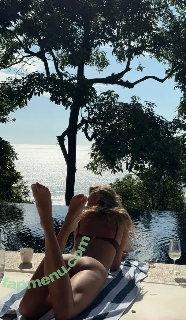 Klarahellqvistt nude photo #0392 (klarahellqvist)