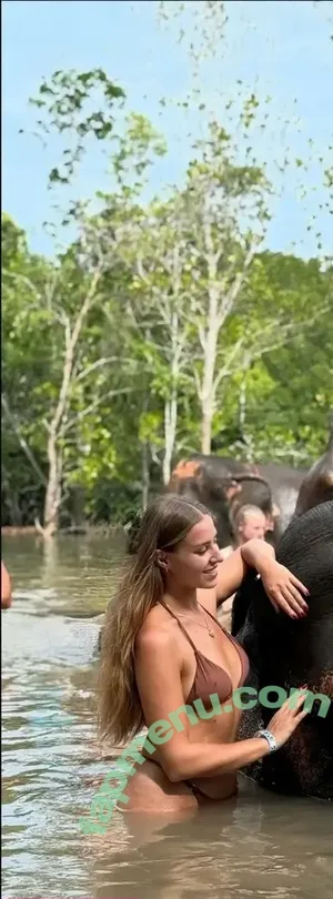 Klaudia Kroczek / kroczka / kroczkaa nude photo #0052