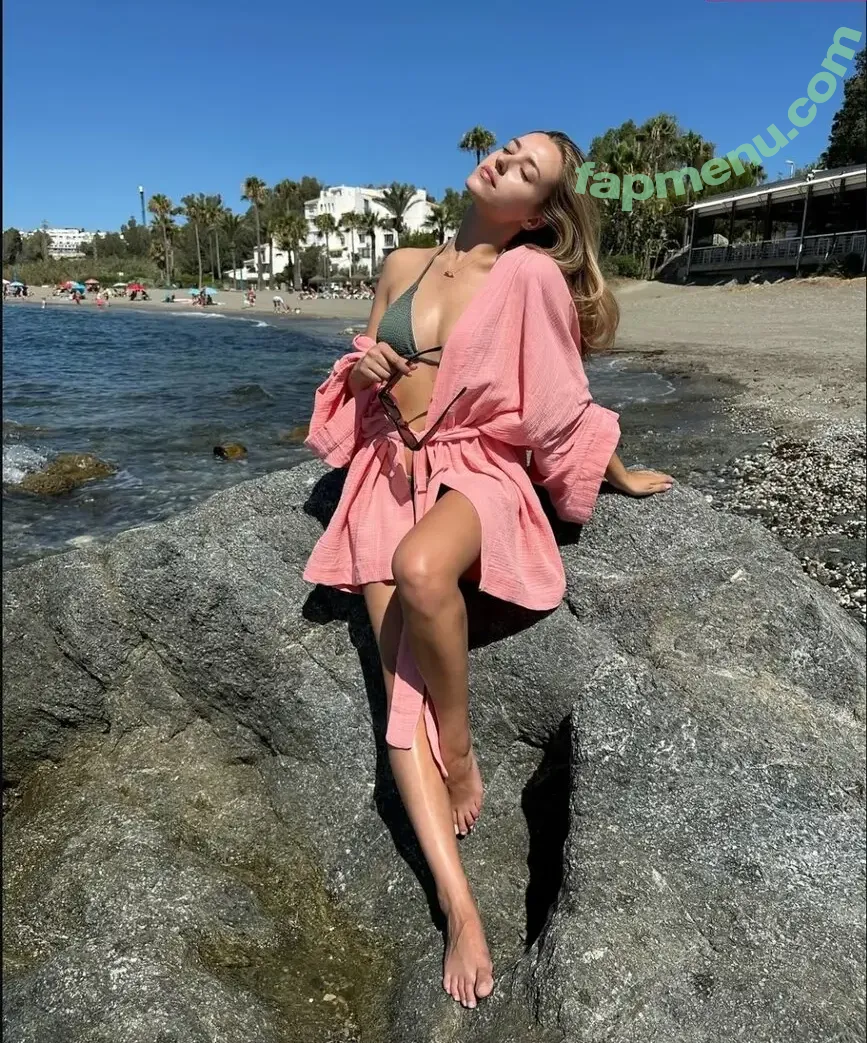 Klaudia Kroczek nude photo #0009 (kroczka / kroczkaa)