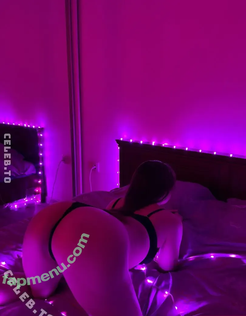 Kleine.emmi nude photo #0175 (emmi_kleine)