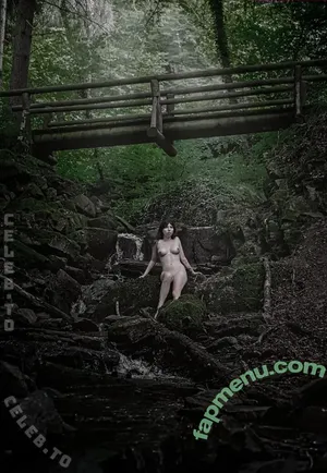 Kleine_Seras nude photo #0020