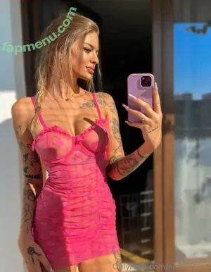  nude photo #0004