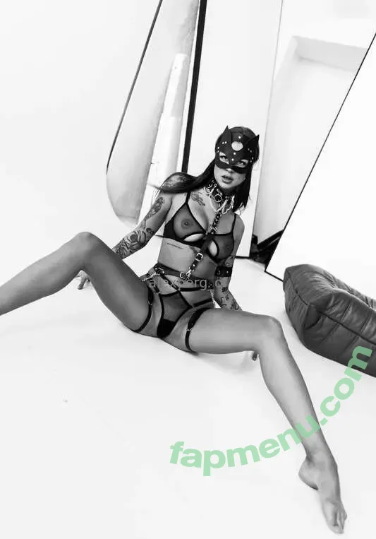 Kleinemausalex nude photo #0113 (Kleinemausalex)