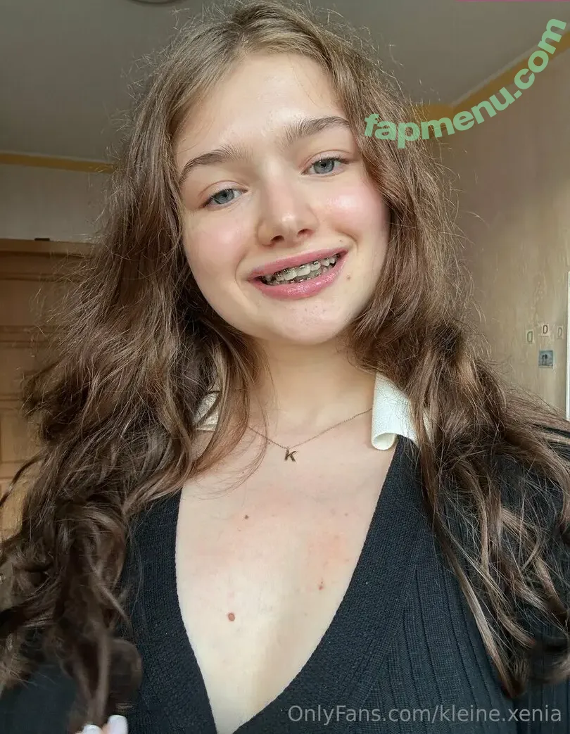 Kleines Mädchen nude photo #0003 (kleine.xenia / xeniaa_of)
