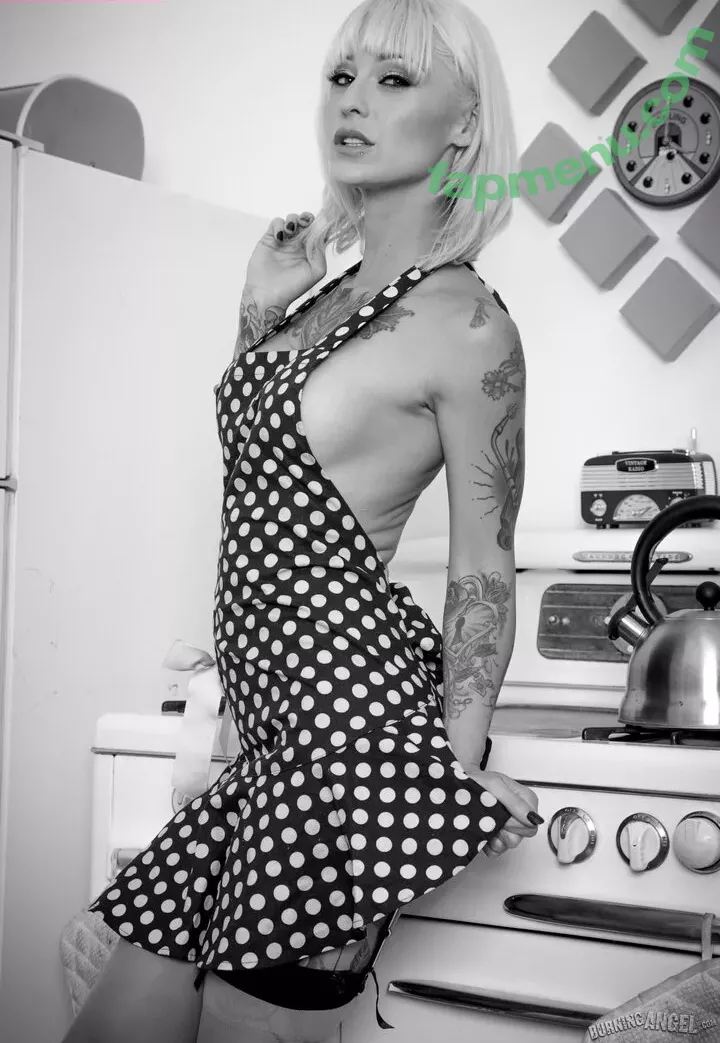 Kleio Valentien nude photo #0288 (KleioValentien / kleioxxx)