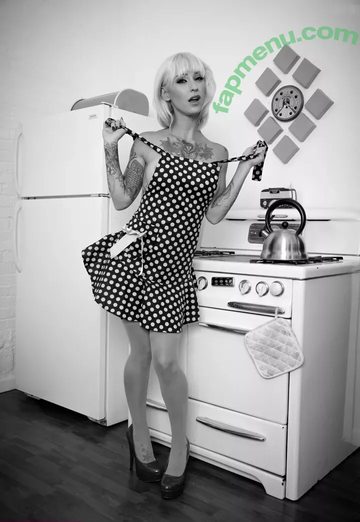 Kleio Valentien nude photo #0300 (KleioValentien / kleioxxx)
