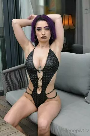 kleopwtrx / imkkleeo nude photo #0537