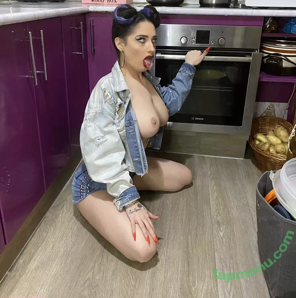 kleopwtrx nude photo #0050 (kleeoopwtrx / kleoopwtrx)