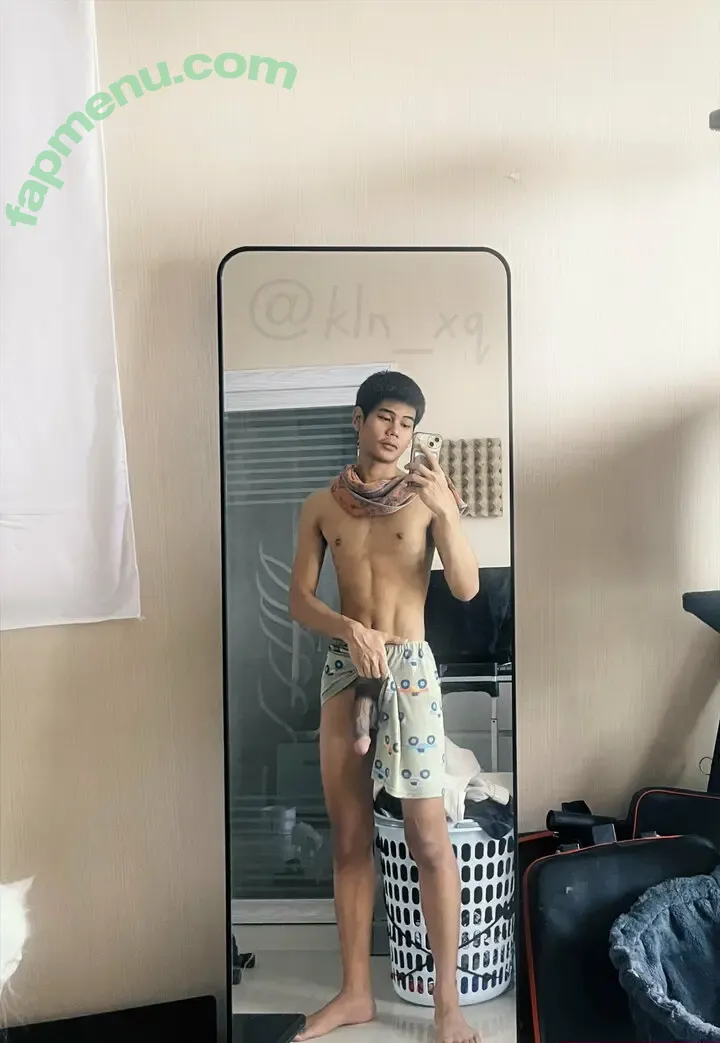 kln_xq nude photo #0022 (kln_xq)