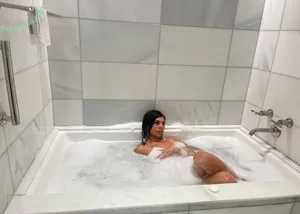  nude photo #0002