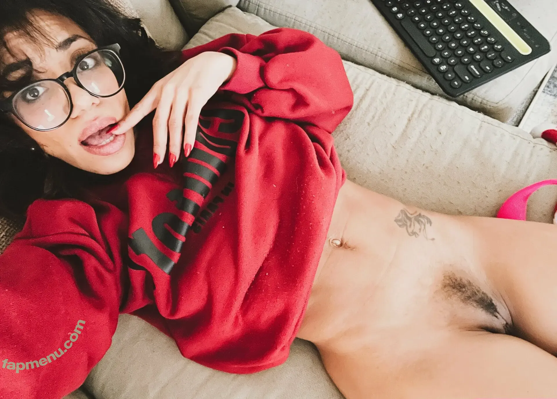 km_fun nude photo #0020 (kmfun)