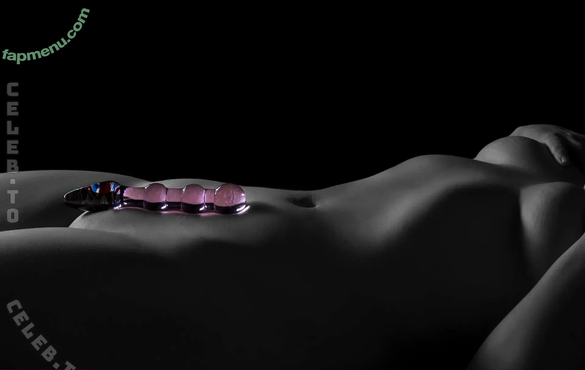 Knallbonbon nude photo #0190 (KBonbon_Privat / profile)