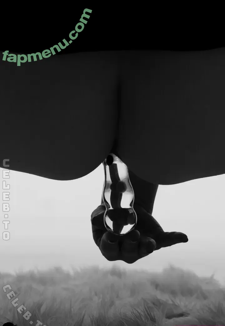 Knallbonbon nude photo #0218 (KBonbon_Privat / profile)