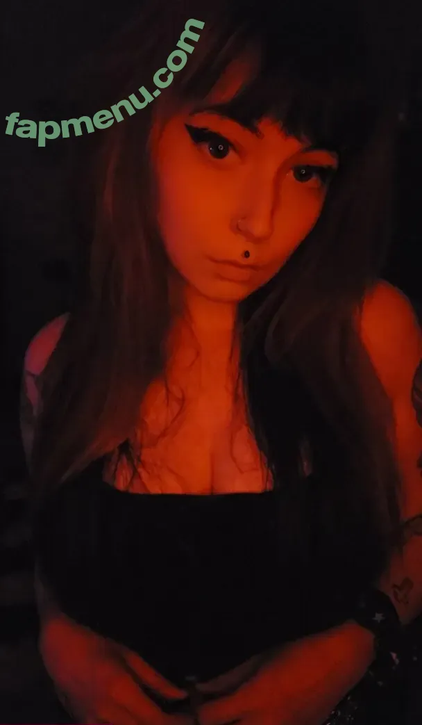 Knives nude photo #0024 (Knives_x)