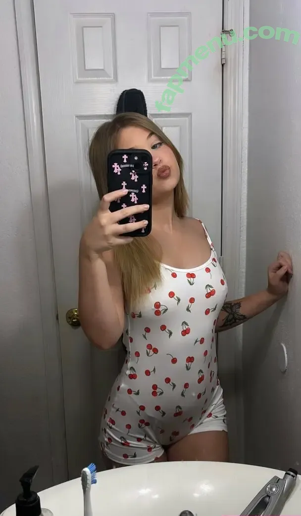 Knz_kutie nude photo #0008 (Maxkenzie / knz_marie)