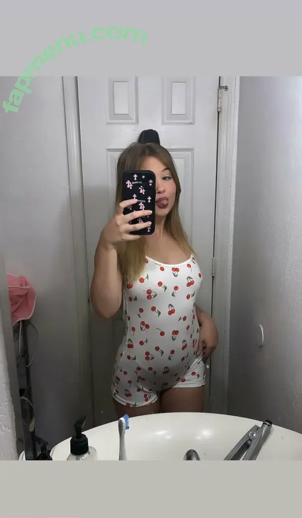 Knz_kutie nude photo #0010 (Maxkenzie / knz_marie)