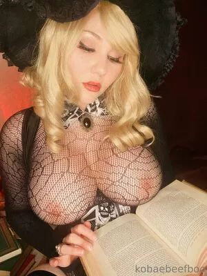 Kobaebeefboo nude photo #0662