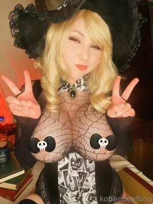 Kobaebeefboo nude photo #0667