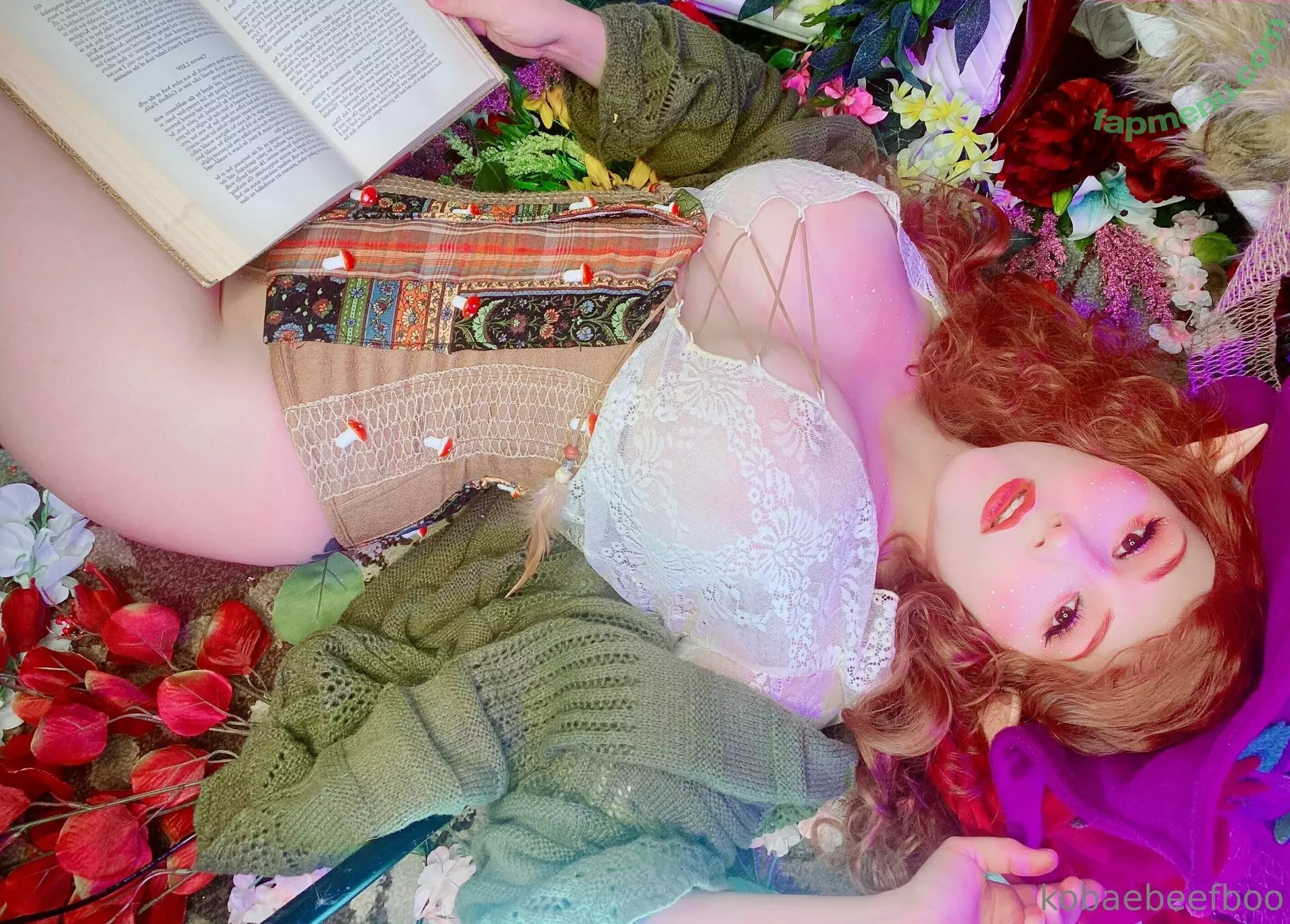 Kobaebeefboo nude photo #0707 (Kobaebeefboo)