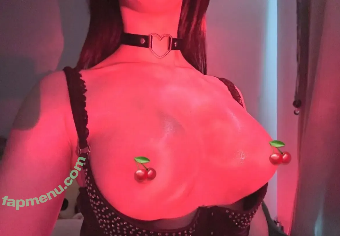 koko.yamada nude photo #0014 (coco_ymda)