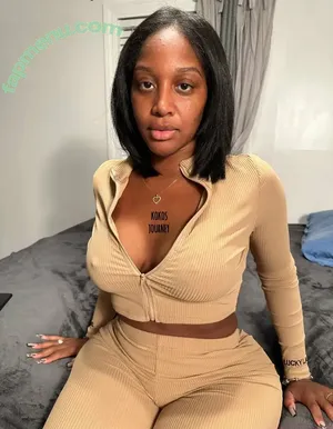  nude photo #0002