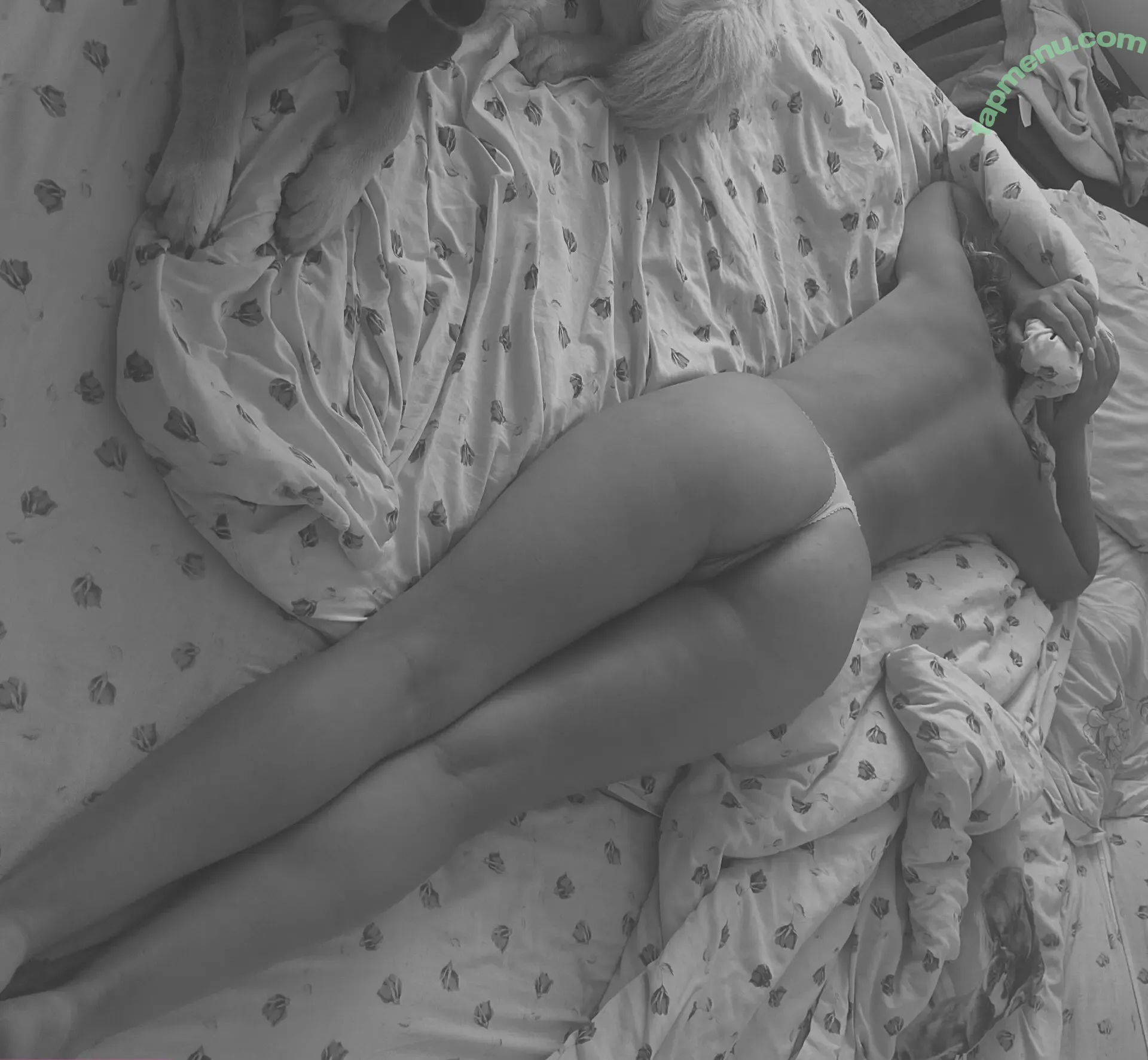 kolirneba nude photo #0094 (cortnebonilla)