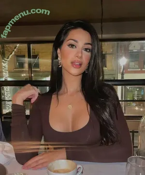 Komal Basran / komalbasrann nude photo #0005