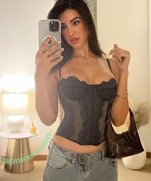 Komal Basran / komalbasrann nude photo #0013