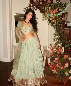 Komal Basran / komalbasrann nude photo #0027
