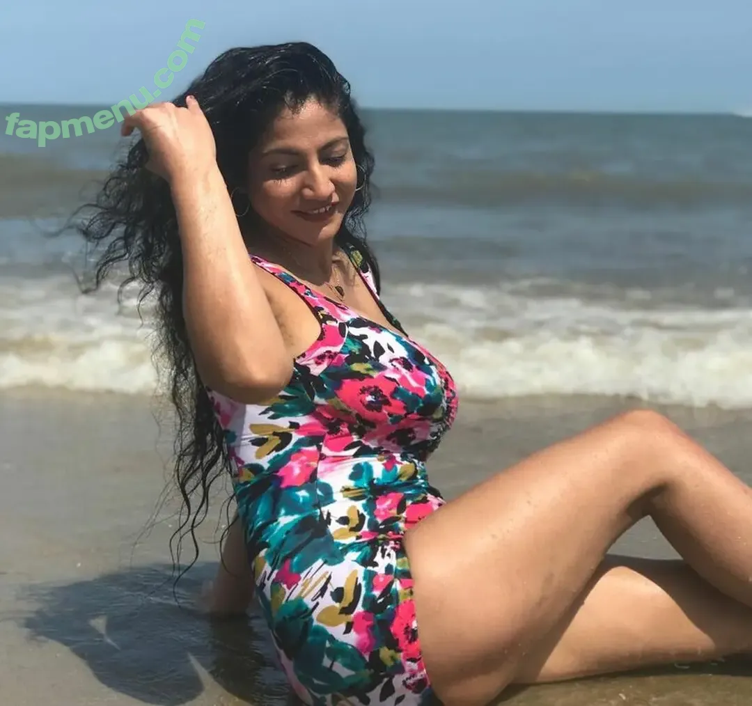 Komal Bhagat nude photo #0037 (stylistakammy)