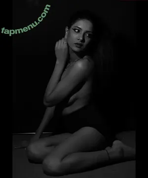 Komal Sethi / komal.sethi nude photo #0009