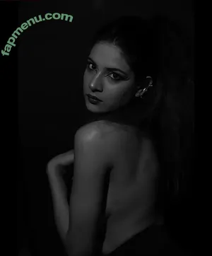 Komal Sethi / komal.sethi nude photo #0014