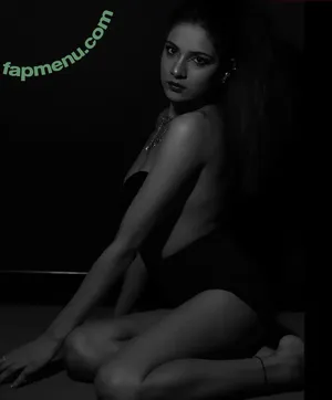 Komal Sethi / komal.sethi nude photo #0017