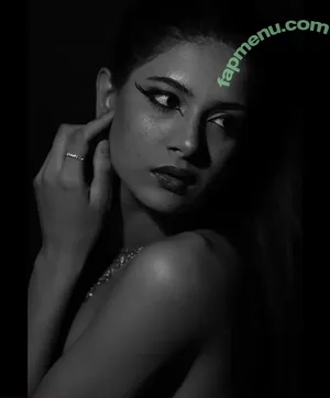 Komal Sethi / komal.sethi nude photo #0020
