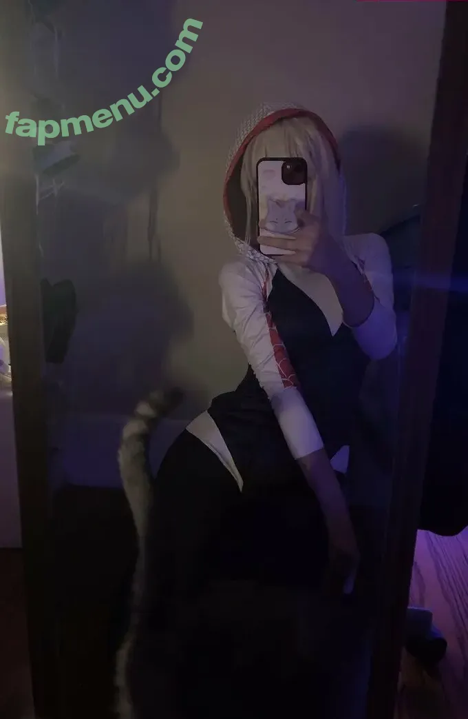 komocos nude photo #0019 (komocodance / u192847368)