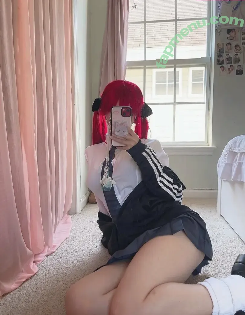 komocos nude photo #0020 (komocodance / u192847368)