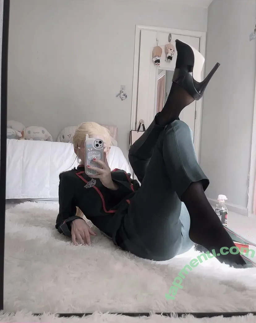 komocos nude photo #0027 (komocodance / u192847368)