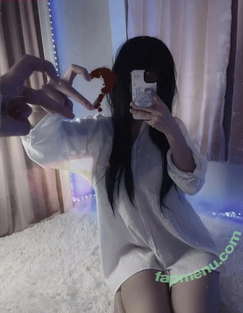 komocos nude photo #0036 (komocodance / u192847368)