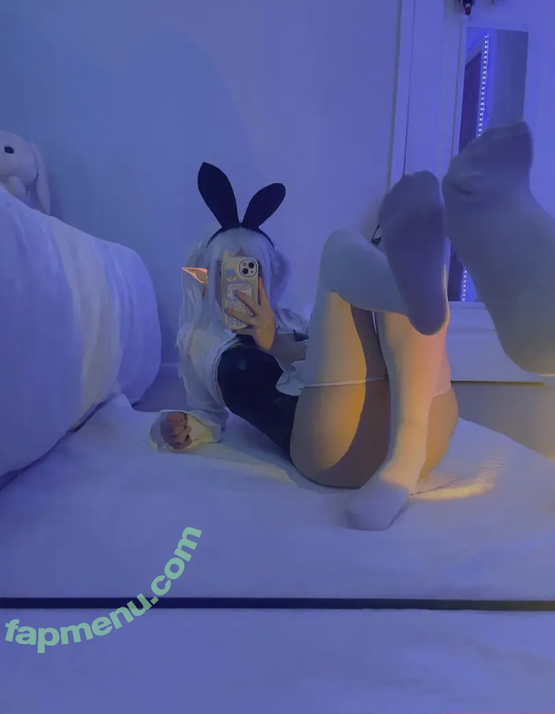 komocos nude photo #0082 (komocodance / u192847368)