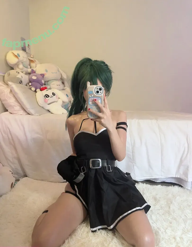 komocos nude photo #0092 (komocodance / u192847368)