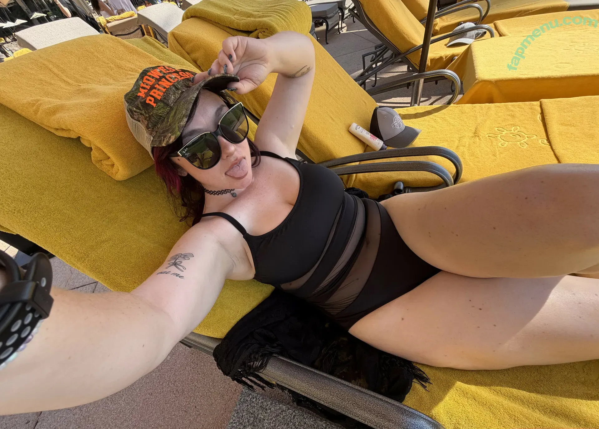 Koolysmiley nude photo #0249 (Koolysmiley)