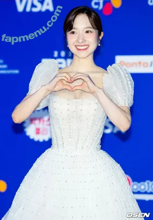 Korean Celebrities / soompi nude photo #0002