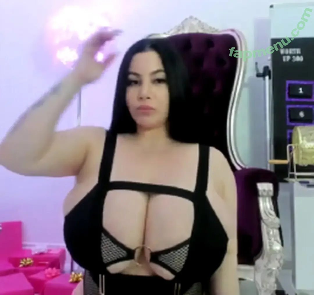 Korina Kova nude photo #0001 (KorinaKova / korinakova_productions)