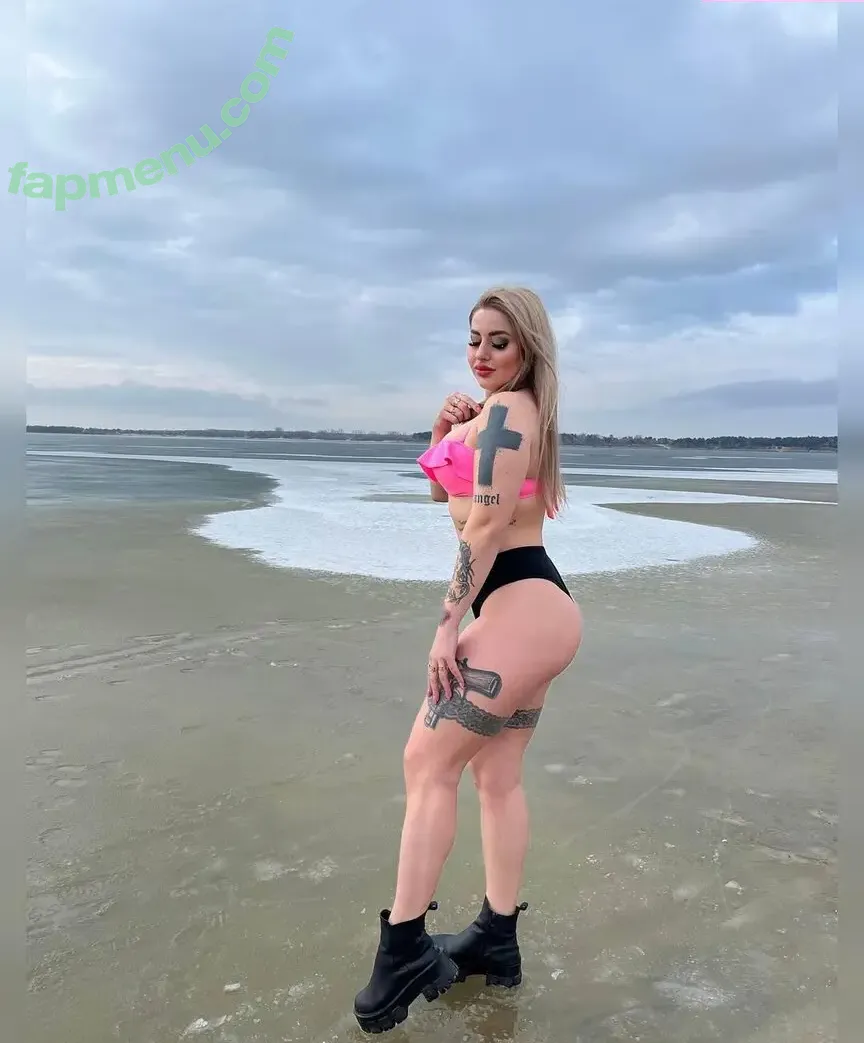 kornienko_viks nude photo #0002 (kornienko_viks)