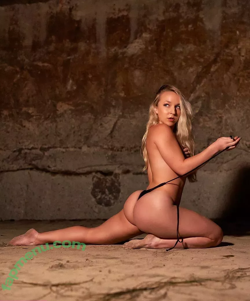 Korrine Portley nude photo #0013 (korinneportley)