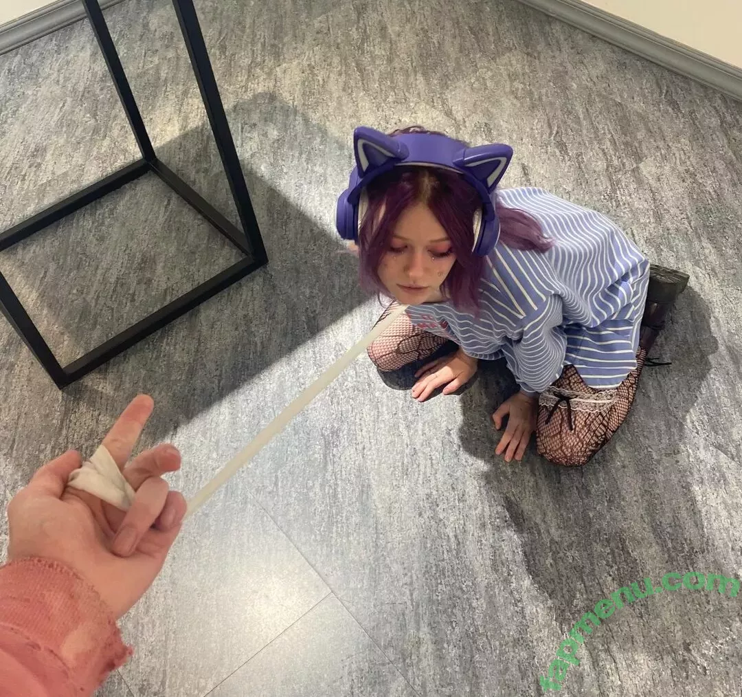 kosha1ne nude photo #0093 (koshainee)