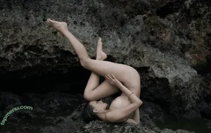  nude photo #0001