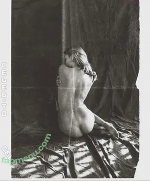 koshernaya / lovealight nude photo #0033