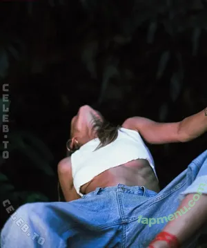 koshernaya / lovealight nude photo #0036