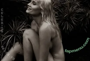 koshernaya / lovealight nude photo #0059